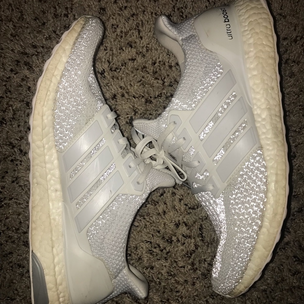 Looking to sell my Adidas Ultra Boost.